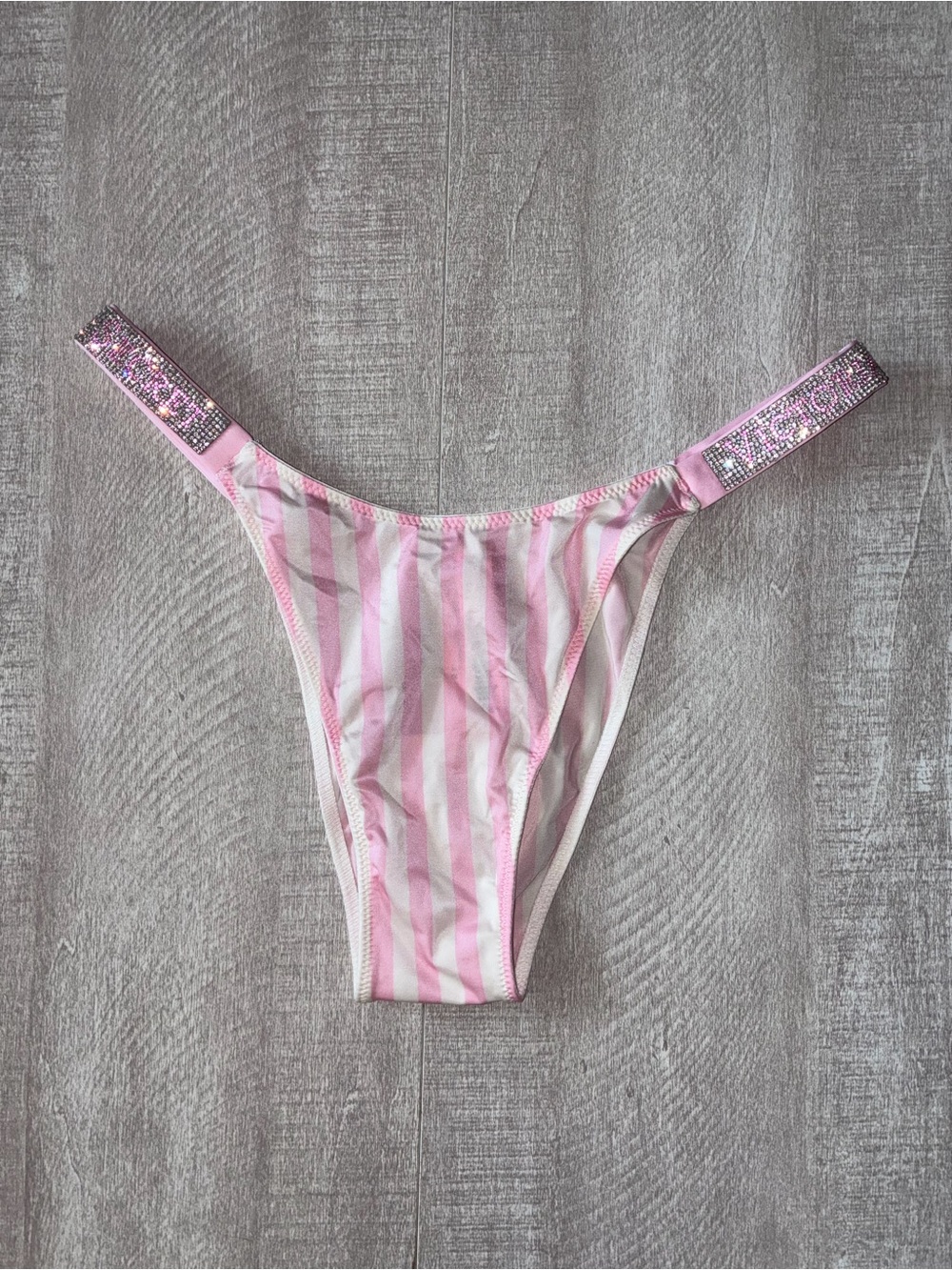 Victoria’s Secret Shine Strap Brazilian Panty Medium